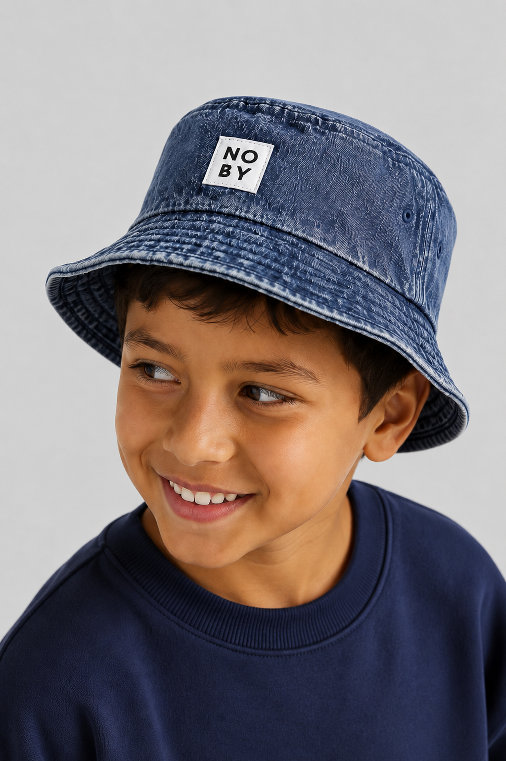 Bucket hat